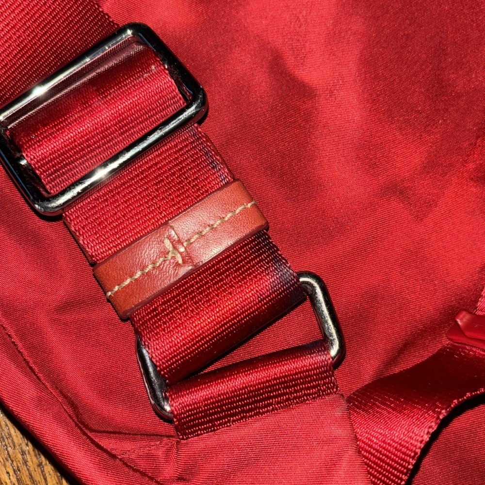 Tumi Red Backpack - Picture 6 of 16
